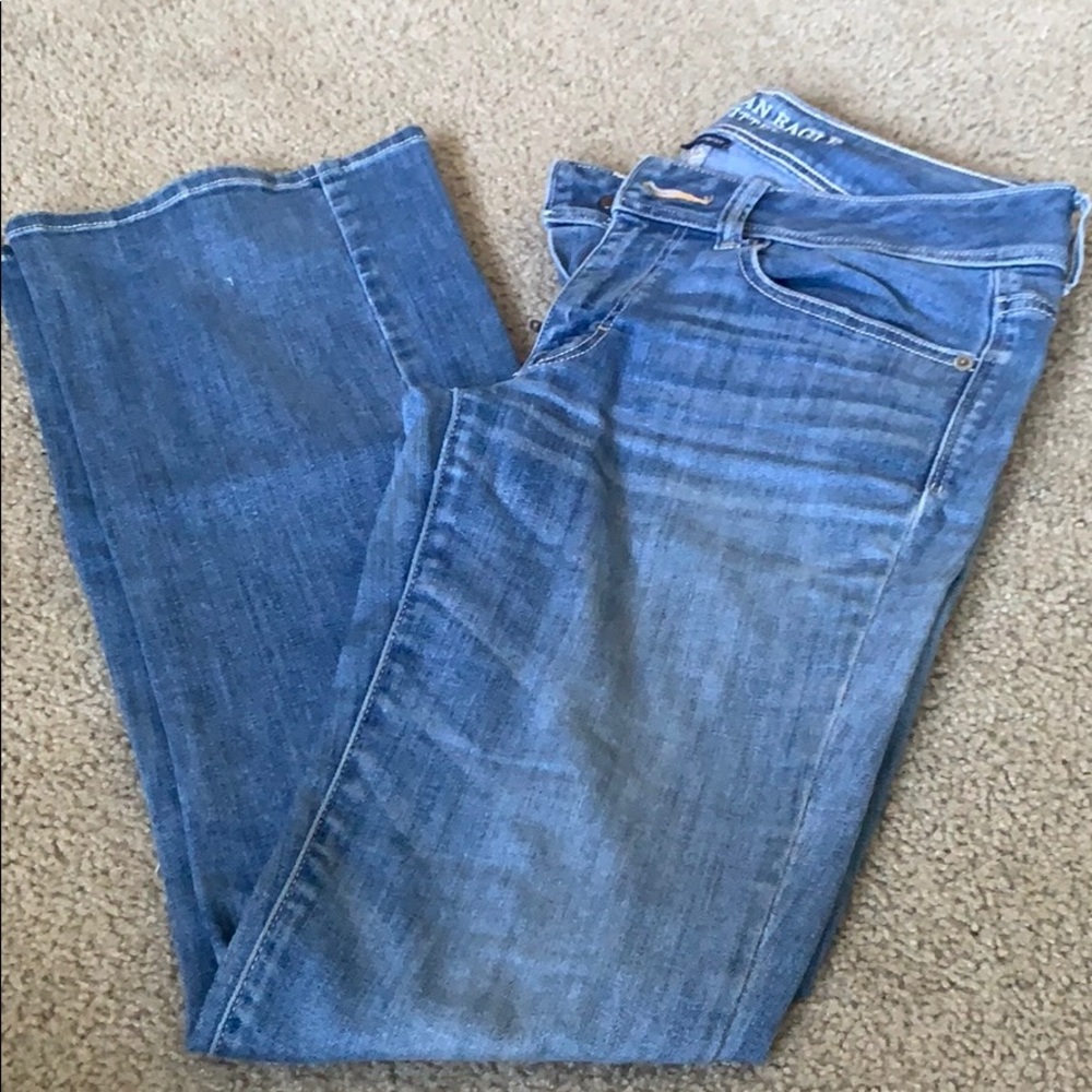 American Eagle Kick Boot Light Wash Jeans Size 6